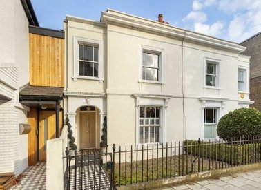 Properties to let in The Green - TW2 5AB view1