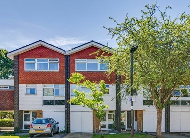 Properties to let in The Knoll - W13 8HY view1