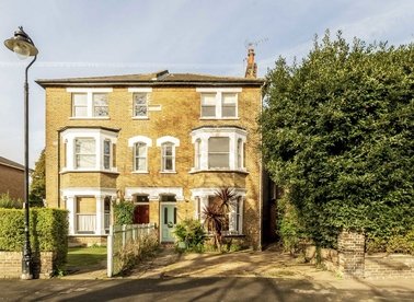 Properties to let in The Park - W5 5NE view1