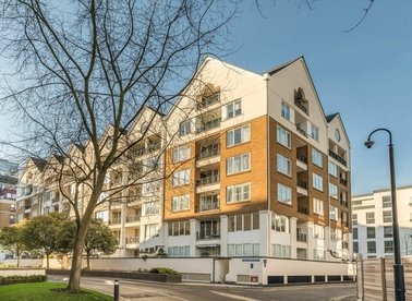Properties let in The Quadrangle - SW10 0UG view1