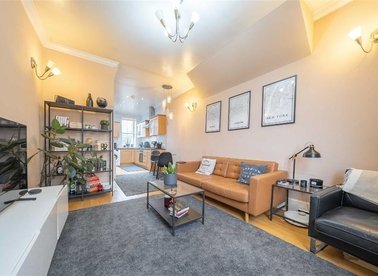 Properties to let in Theobalds Road - WC1X 8SL view1