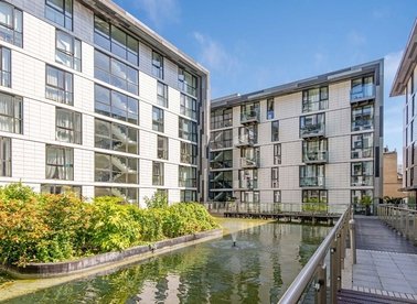 Properties to let in Times Square - E1 8GF view1