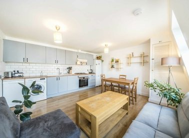 Properties let in Tooting High Street - SW17 0SP view1