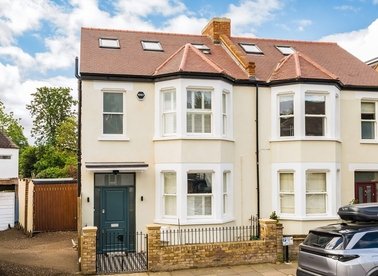 Properties to let in Tower Road - TW1 4PD view1
