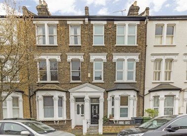 Properties let in Tradescant Road - SW8 1XJ view1