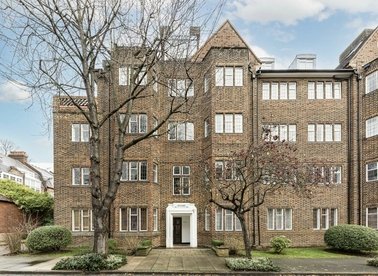 Properties let in Tudor Close - NW3 4AG view1