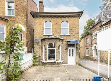 Properties let in Tyrrell Road - SE22 9NA view1