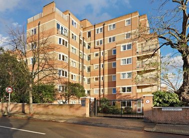 Properties let in Upper Richmond Road - SW15 6HY view1