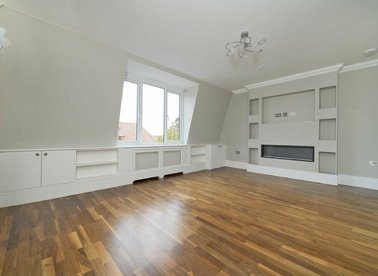 Properties to let in Upper Richmond Road West - SW14 8QN view1