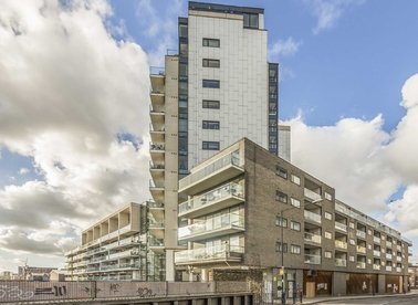 Properties to let in Ursula Gould Way - E14 7FY view1