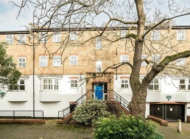Properties to let in Vauxhall Grove - SW8 1TB view1