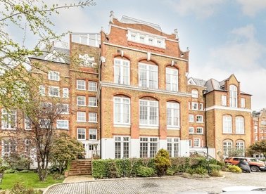 Properties to let in Victorian Heights - SW8 3TD view1