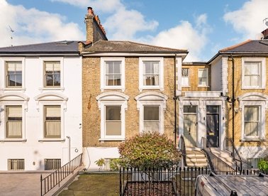 Properties to let in Walham Grove - SW6 1QP view1