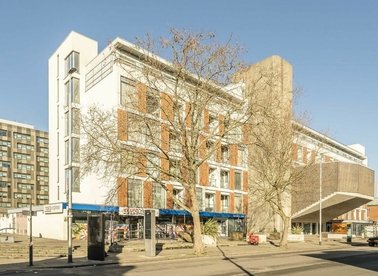 Properties let in Wandsworth Road - SW8 2BP view1
