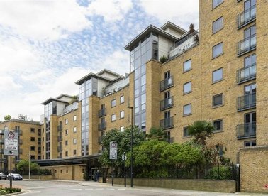 Properties to let in Wapping High Street - E1W 1LY view1
