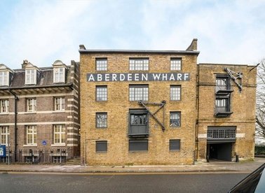 Properties to let in Wapping High Street - E1W 2ND view1