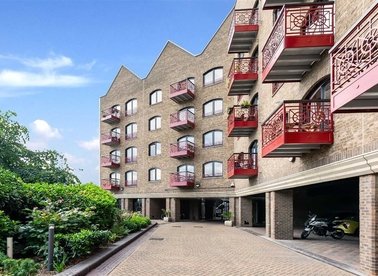 Properties to let in Wapping Wall - E1W 3TF view1