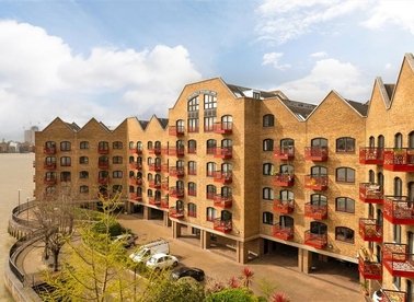 Properties let in Wapping Wall - E1W 3TF view1