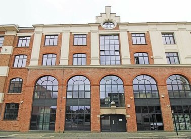 Properties to let in Warple Way - W3 0RG view1