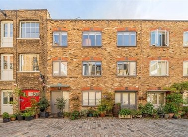 Properties to let in Warren Mews - W1T 6AN view1