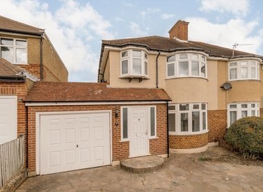 Properties let in Waverley Avenue - KT5 9HD view1