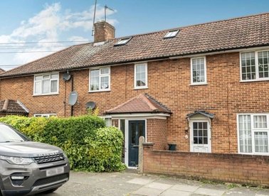 Properties to let in Westcott Crescent - W7 1PJ view1