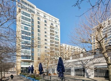 Properties let in Westferry Circus - E14 8RL view1