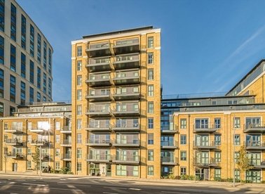 Properties to let in Wheatfield Way - KT1 2TU view1