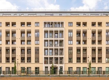 Properties to let in Wheatstone Gardens - W10 5AF view1