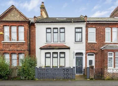 Properties to let in Whitburn Road - SE13 7UQ view1