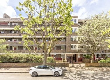 Properties to let in White City Estate - W12 7NJ view1