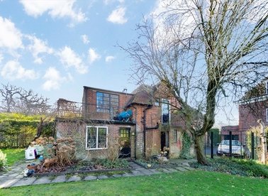 Properties let in Wildwood Road - NW11 6TP view1