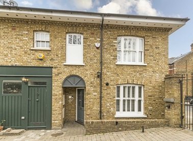 Willoughby Mews, London, SW4