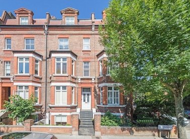Properties to let in Willoughby Road - NW3 1RT view1