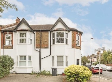 Properties to let in Windmill Road - TW8 9NH view1