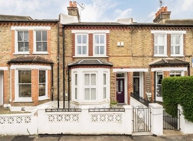 Properties let in Wingford Road - SW2 4DR view1