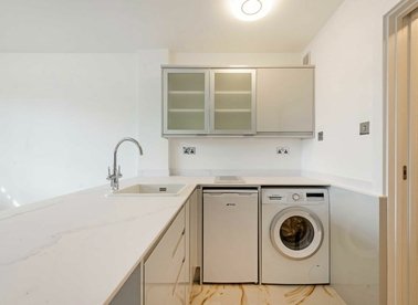 Properties let in Woburn Place - WC1H 0NL view1