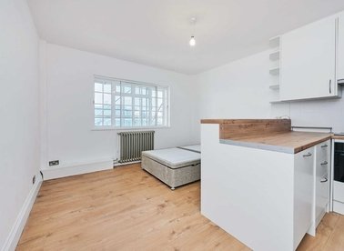 Properties let in Woburn Place - WC1H 0NL view1