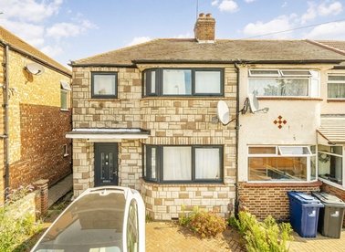 Properties to let in Woodhouse Avenue - UB6 8LQ view1