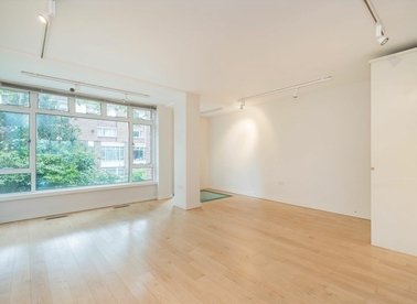 Properties to let in Woodsford Square - W14 8DS view1