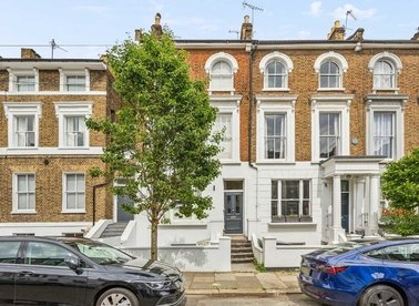 Properties to let in Woodstock Grove - W12 8LE view1