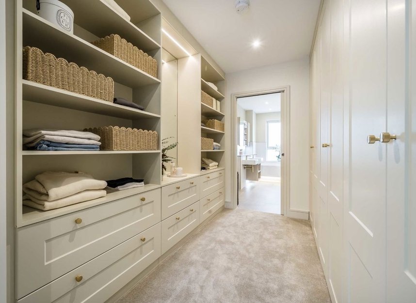 Properties for sale in 9 Bicknell Way - SW17 0LP view6