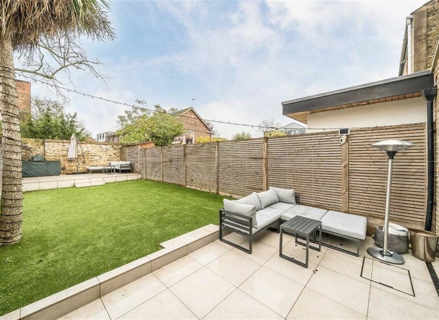 Properties for sale in Abbeville Road - SW4 9JJ view11