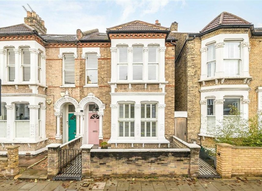 Properties for sale in Abbeville Road - SW4 9JJ view1