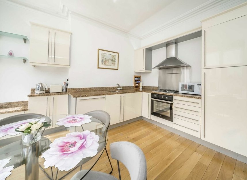 Properties sold in Abercorn Place - NW8 9DY view5