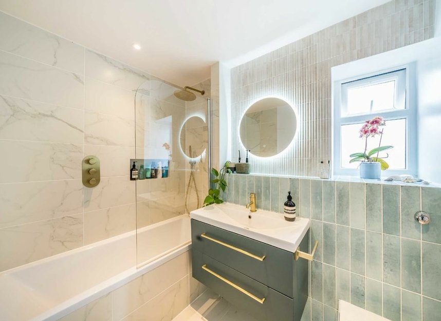 Properties for sale in Abingdon Close - SW19 1AD view7