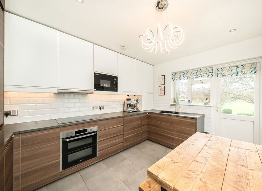 Properties for sale in Aboyne Drive - SW20 0AL view3