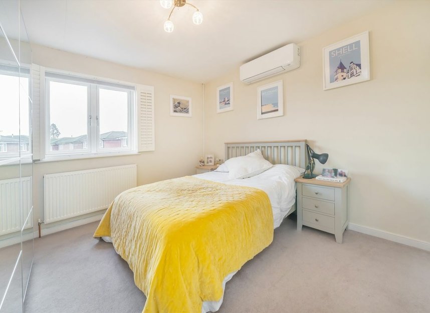 Properties sold in Acacia Road - TW12 3DP view5