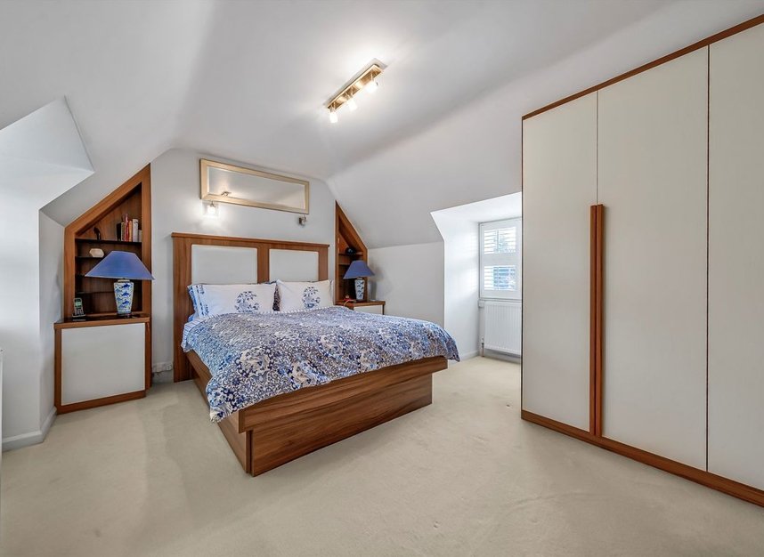 Properties for sale in Addison Way - NW11 6AR view5