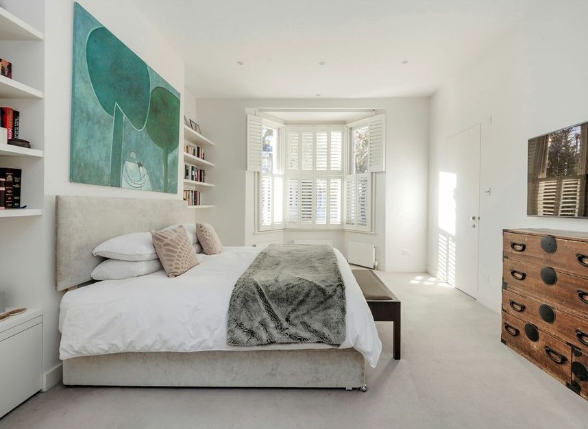 Properties for sale in Agate Road - W6 0AH view13